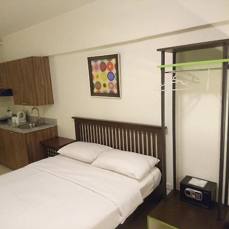 H Hotels - Metro North Uno Quezon City Esterno foto
