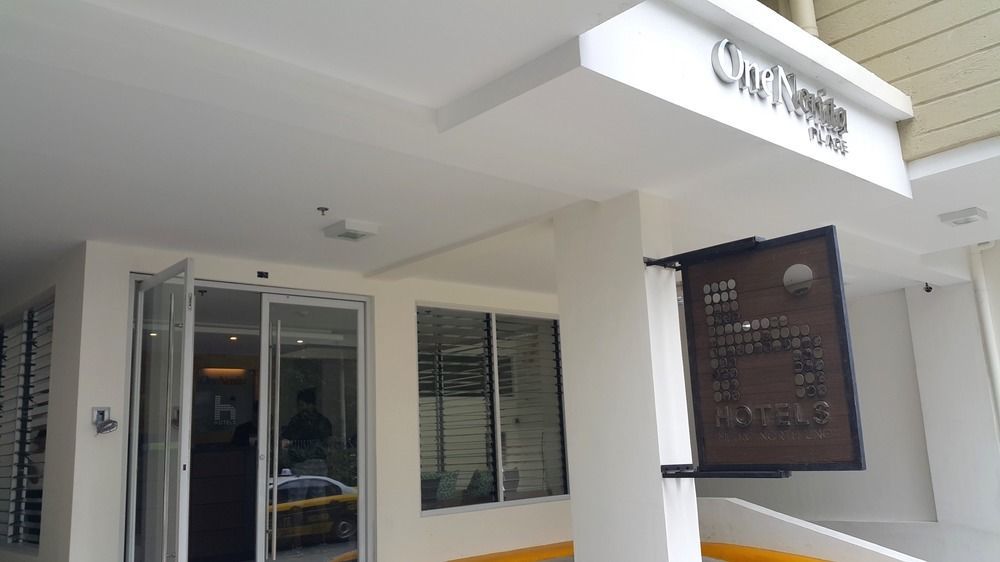H Hotels - Metro North Uno Quezon City Esterno foto