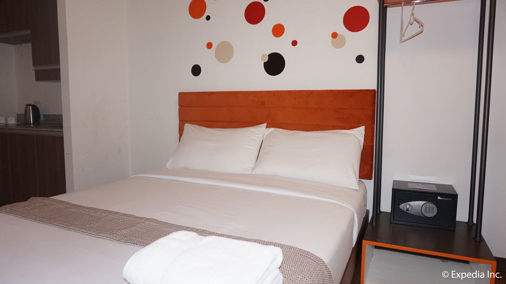 H Hotels - Metro North Uno Quezon City Esterno foto