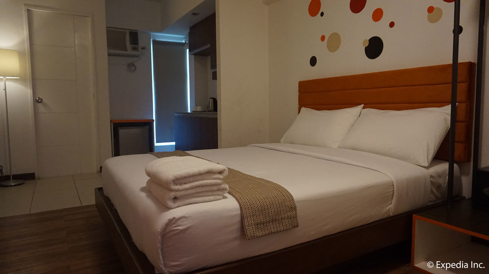 H Hotels - Metro North Uno Quezon City Esterno foto