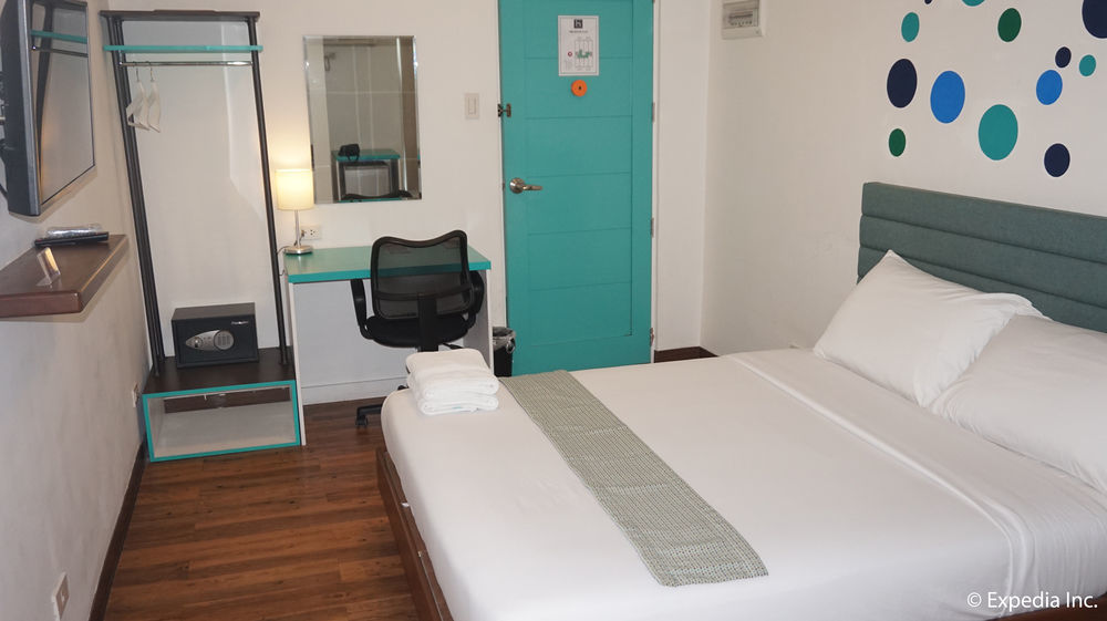 H Hotels - Metro North Uno Quezon City Esterno foto