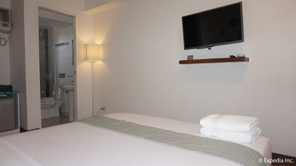 H Hotels - Metro North Uno Quezon City Esterno foto