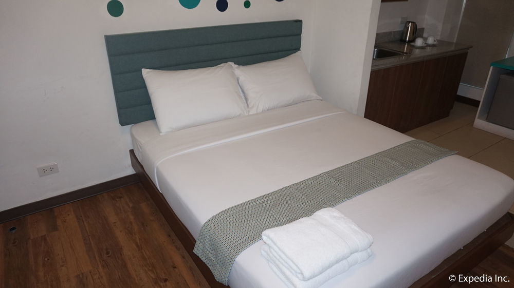 H Hotels - Metro North Uno Quezon City Esterno foto