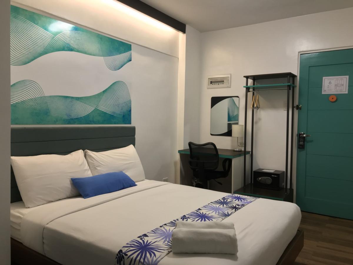 H Hotels - Metro North Uno Quezon City Esterno foto